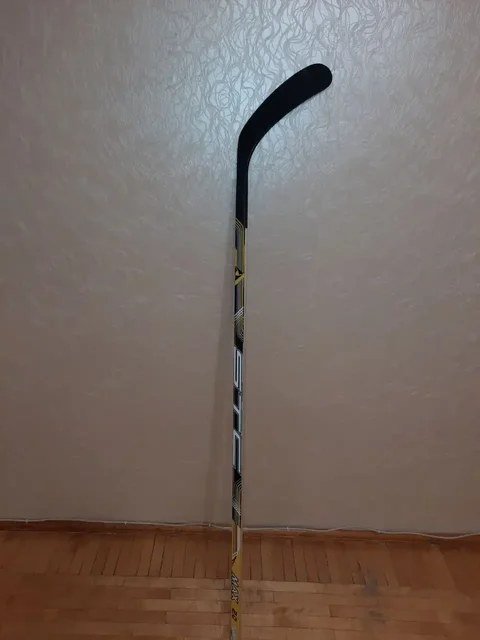 Продам клюшку СТК левый крюк - Хобби и отдых в Уфа