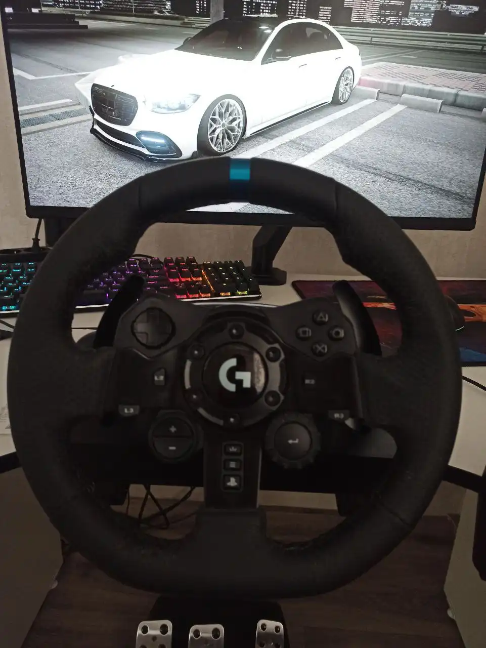 Продам игровой руль Logitech G923 Trueforce с КПП