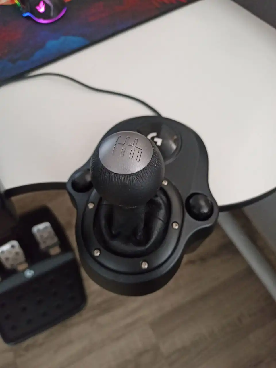 Продам игровой руль Logitech G923 Trueforce с КПП