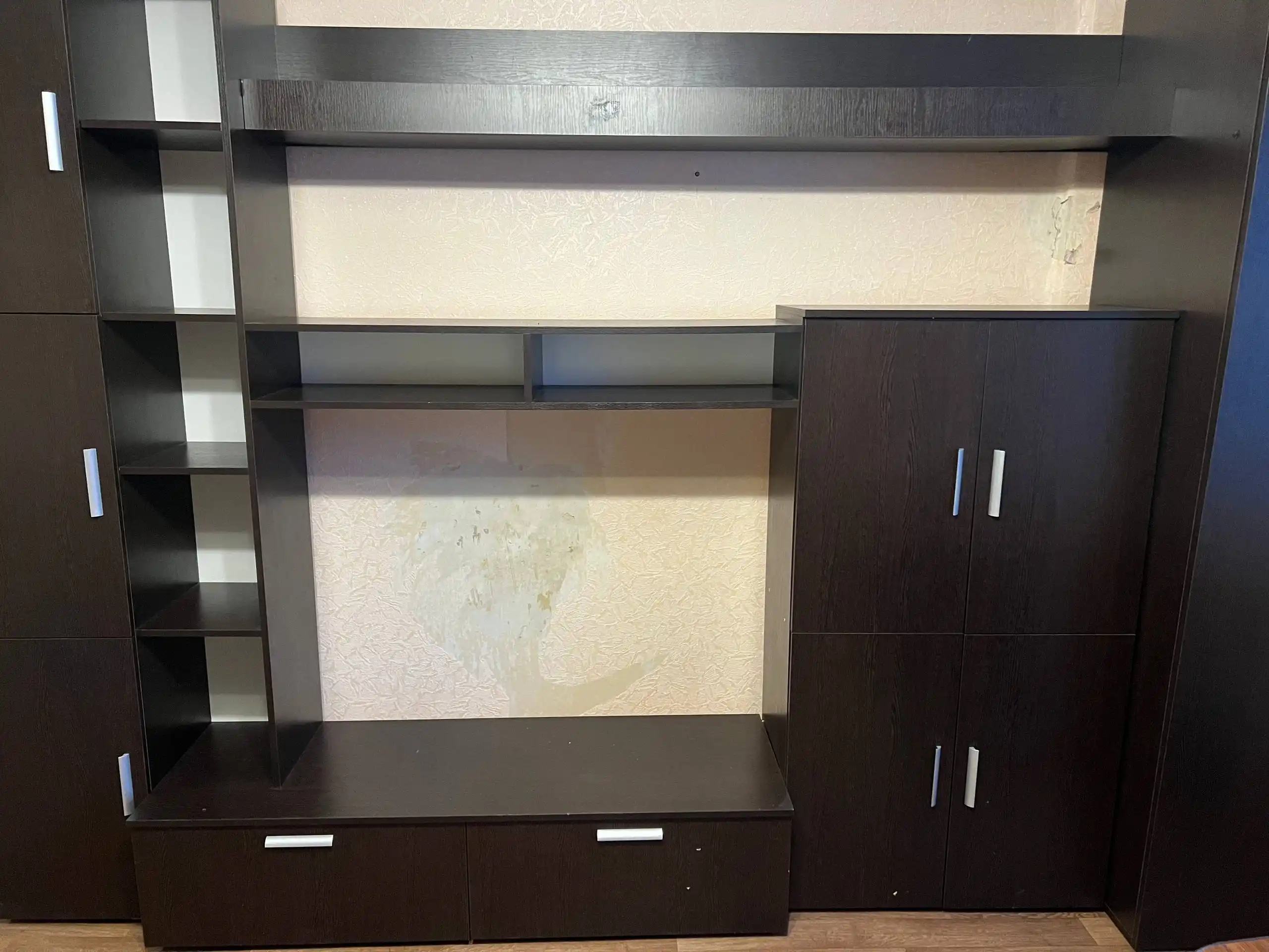 Продам стенку в хорошем состоянии