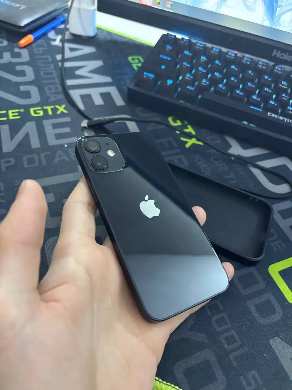 iPhone 12 mini 128гб с дефектами