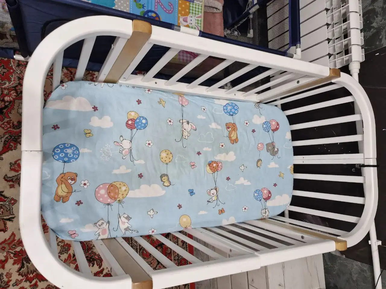 Продажа детской кроватки с регулируемой высотой