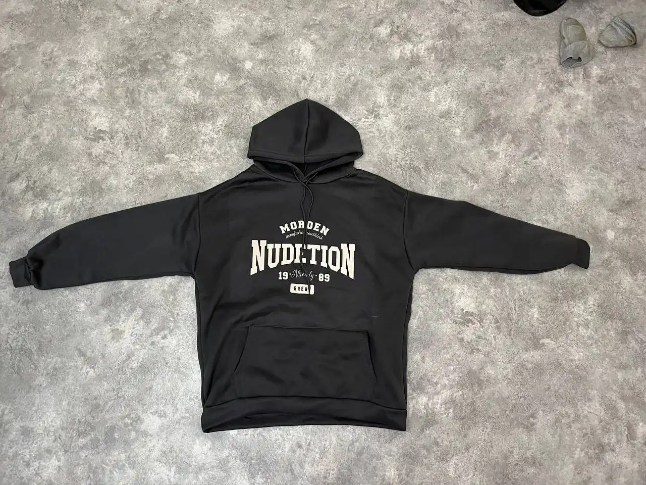 Продажа вещей по 300 рублей с скидкой