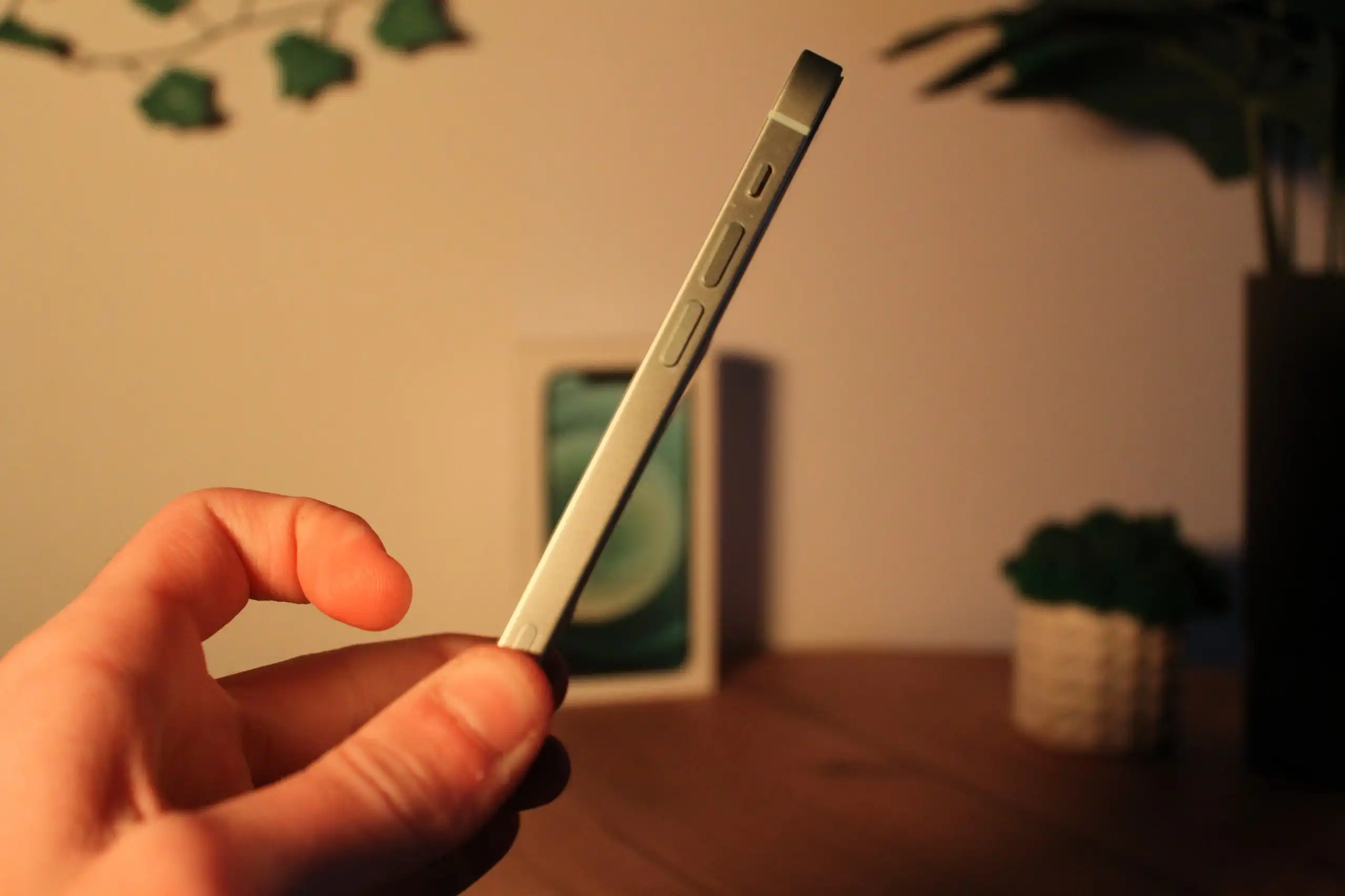 iPhone 12 128 ГБ в идеальном состоянии