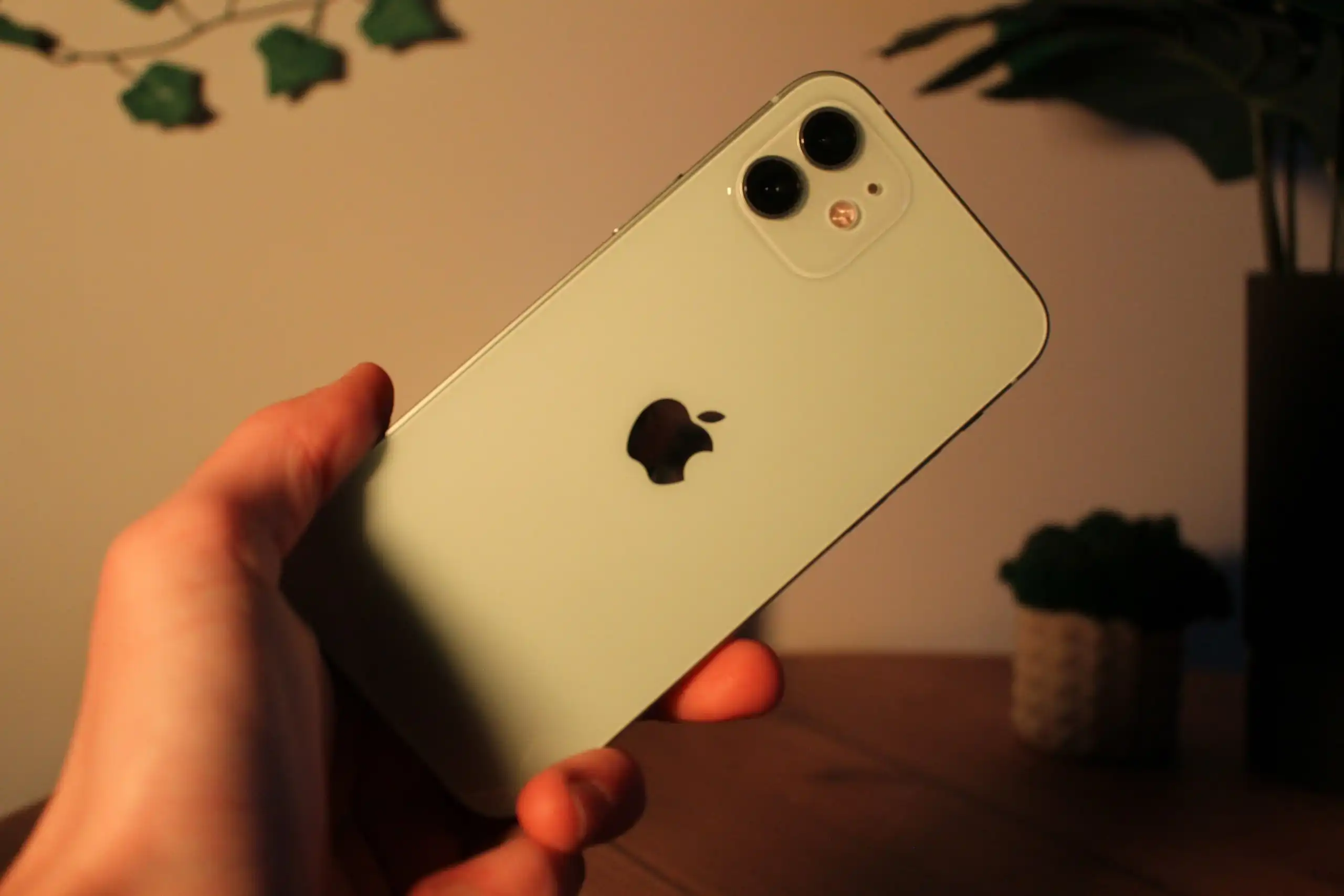 iPhone 12 128 ГБ в идеальном состоянии