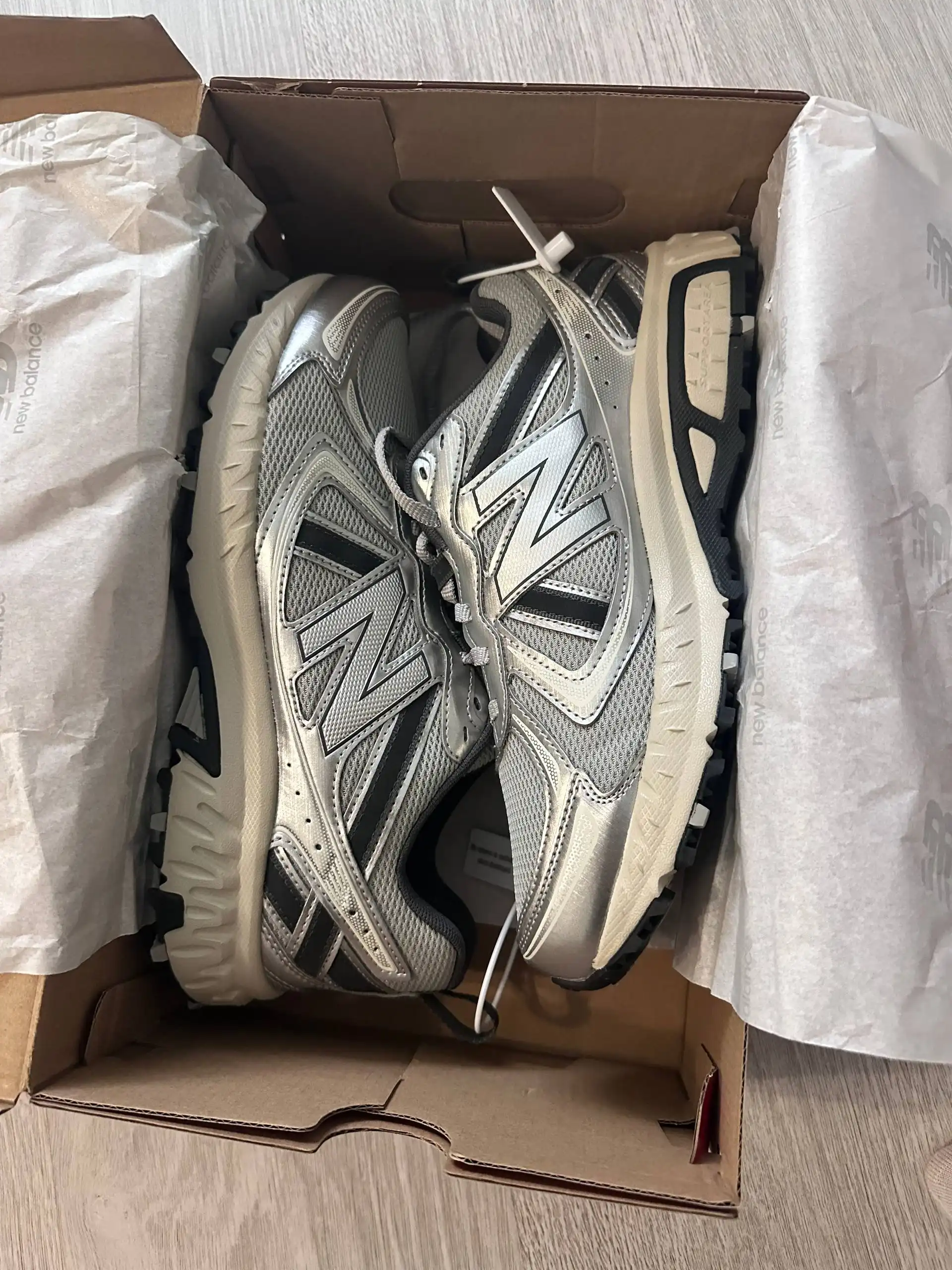 Кроссовки New Balance 410v5 размер 41,5 wide - Обувь (Одежда) в Уфа