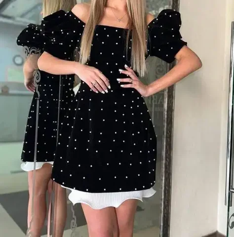 Продам платье черное бархатное с бусинами - Женская одежда в Уфа