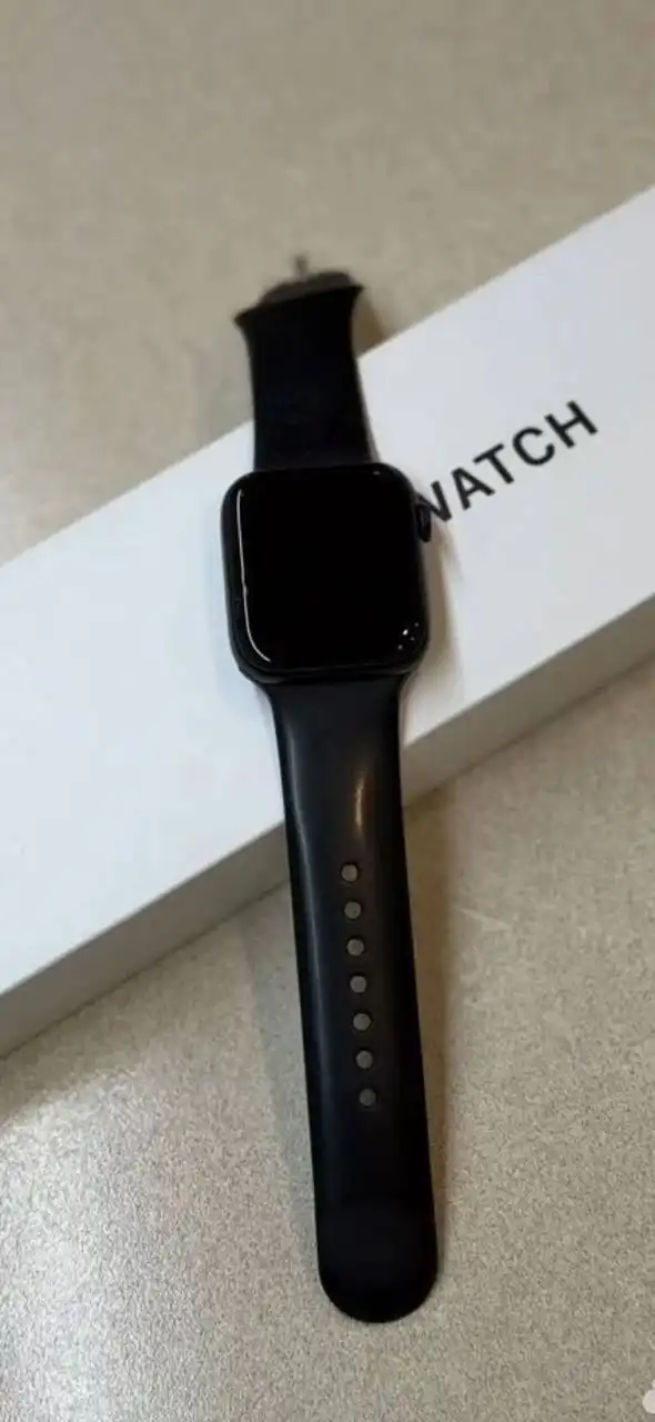 Apple SE2 44mm с ремешками - Смарт-часы (Электроника) в Уфа