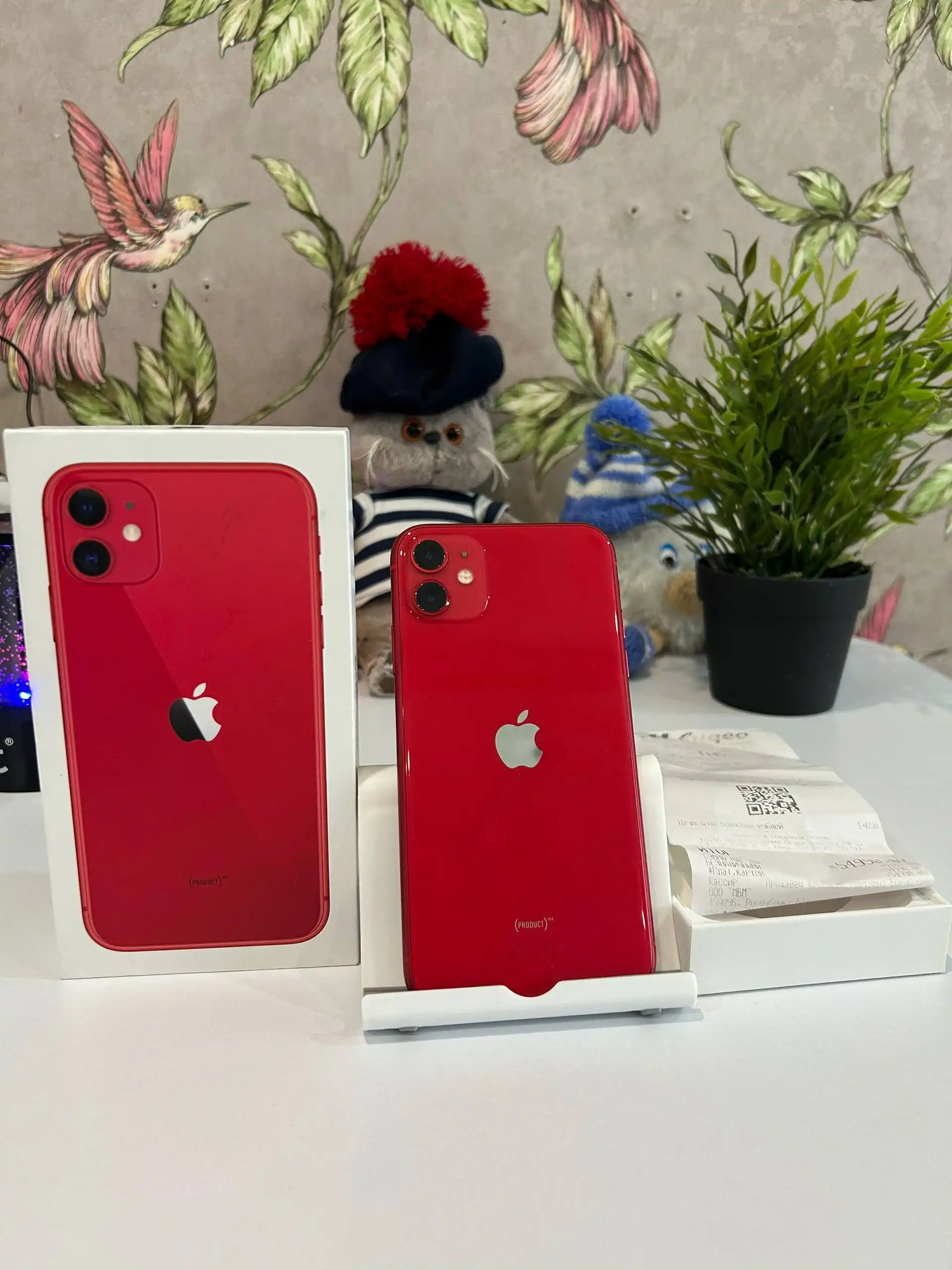 iPhone 11 128GB красный - Смартфоны (Электроника) в Уфа