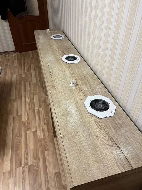 Продаётся маникюрный стол с вытяжками - Барахолка в Уфа