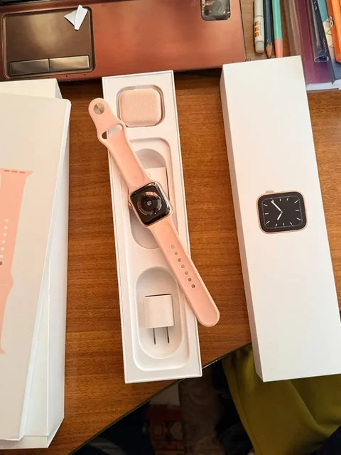 Продам Apple Watch - Электроника в Уфа