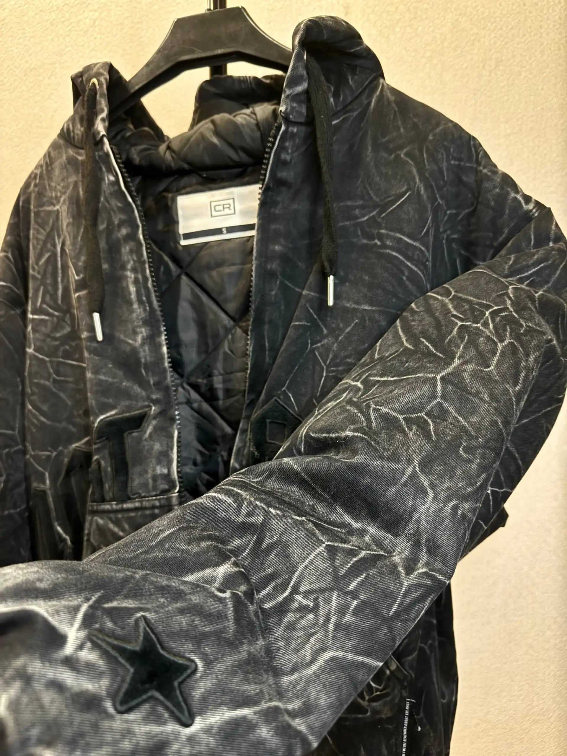 Куртка бренда CR - Верхняя одежда (Одежда) в Уфа