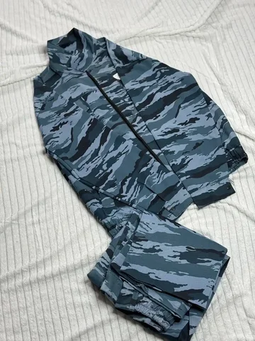 Камуфляжные костюмы разных размеров - Одежда в Уфа