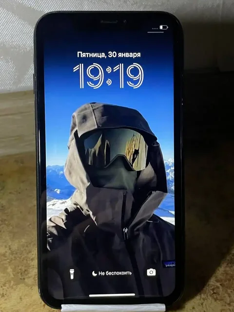 Продам iPhone XR 64 ГБ с мелкими дефектами - Электроника в Уфа