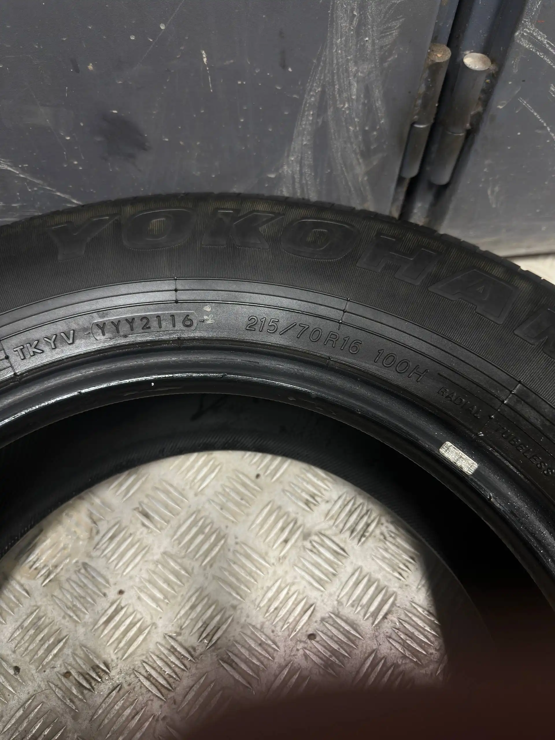 Летняя резина Yokohama 215/70 R16 - Шины и диски (Авто) в Уфа