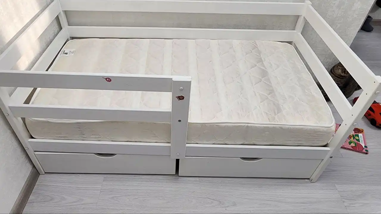 Детская кровать с выкатными ящиками - Мебель (Товары для детей) в Уфа