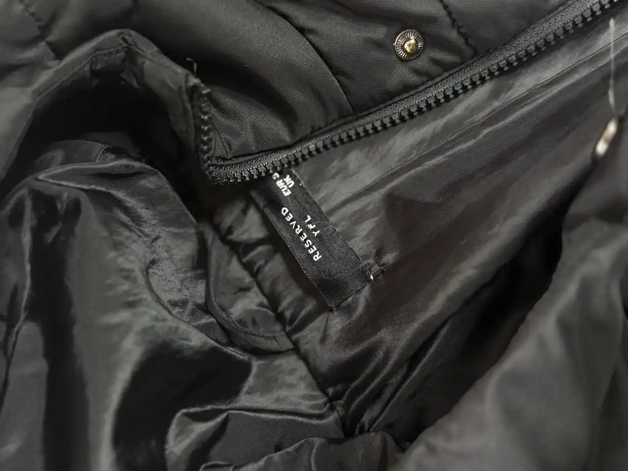 Женская куртка - Верхняя одежда (Одежда) в Уфа