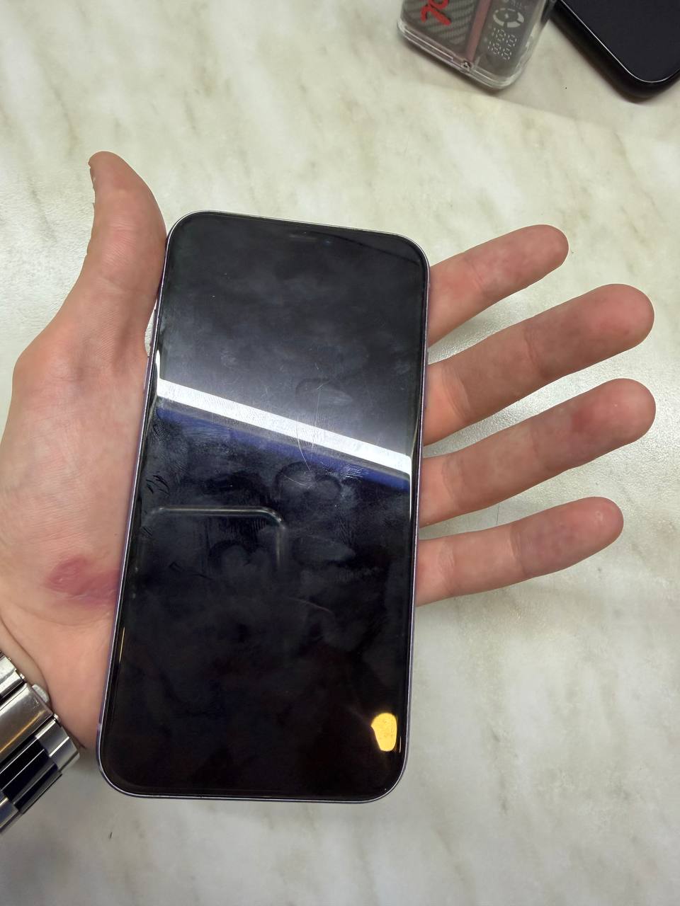 Продажа Айфона и Самсунга