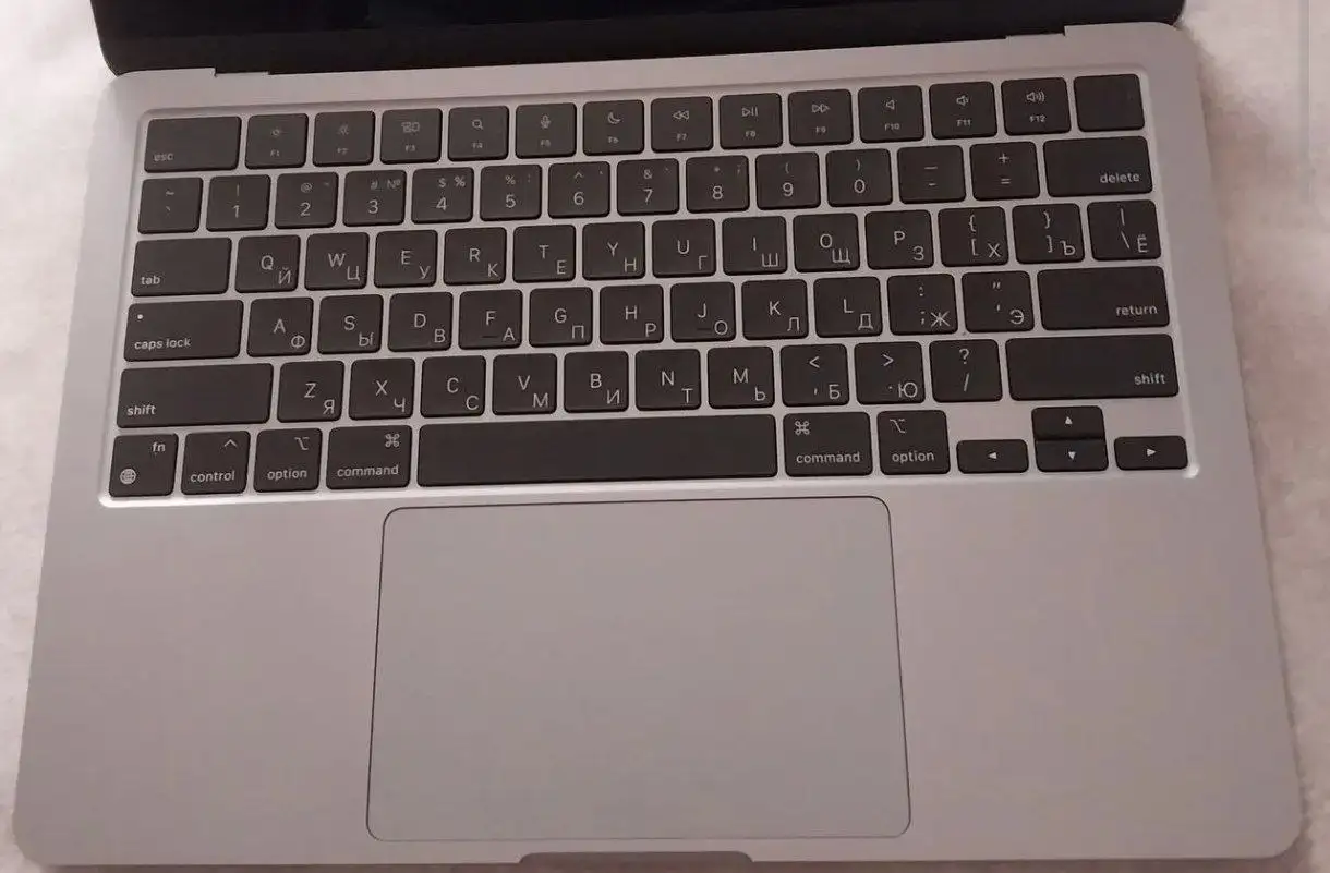 Macbook Air M2 8-ядерный 8 Гб / 256 Гб 2023 года выпуска - Ноутбуки (Электроника) в Тюмень