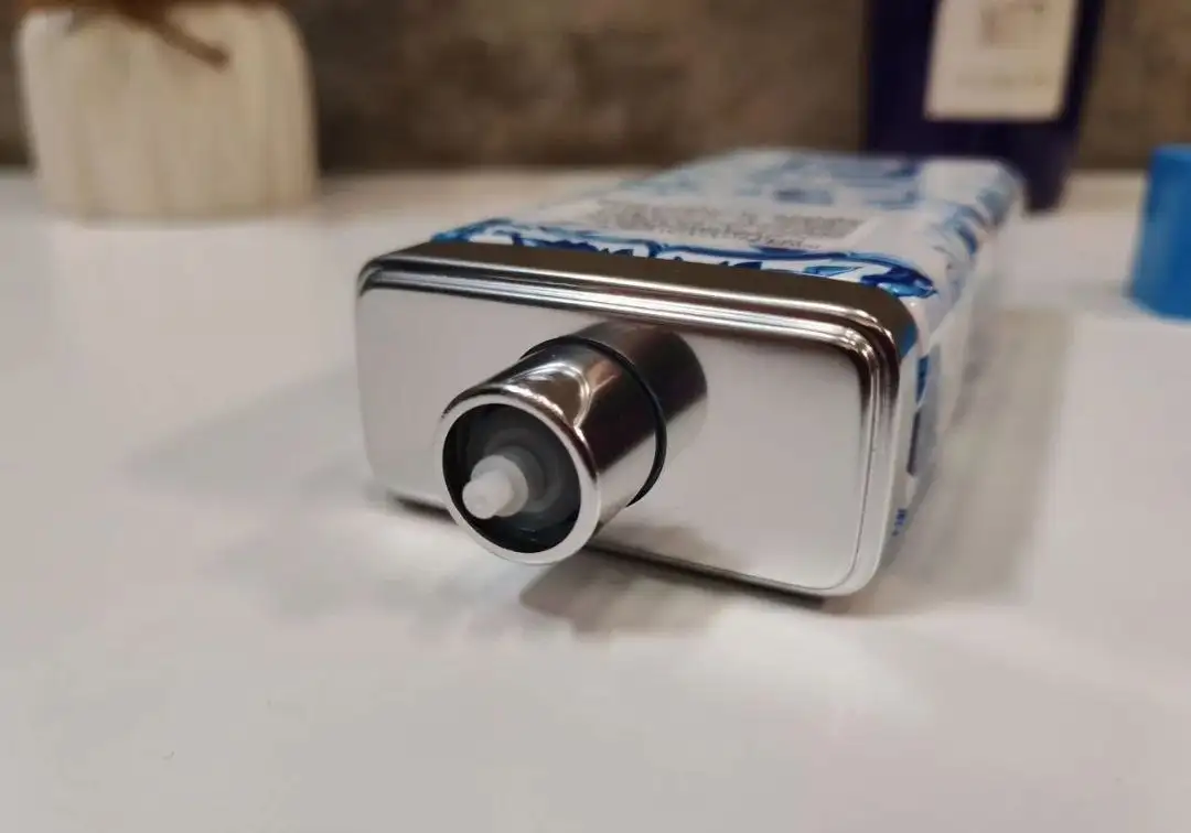 Парфюмерная вода Dolce Gabbana Light Blue Capri in Love - Парфюмерия (Красота и здоровье) в Тюмень