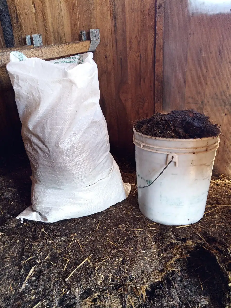 Куриный навоз/перегной в мешках - Удобрения (Для дома и дачи) в Тюмень