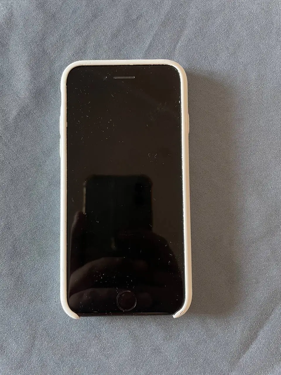 iPhone SE 2022 в хорошем состоянии - Смартфоны (Электроника) в Тюмень