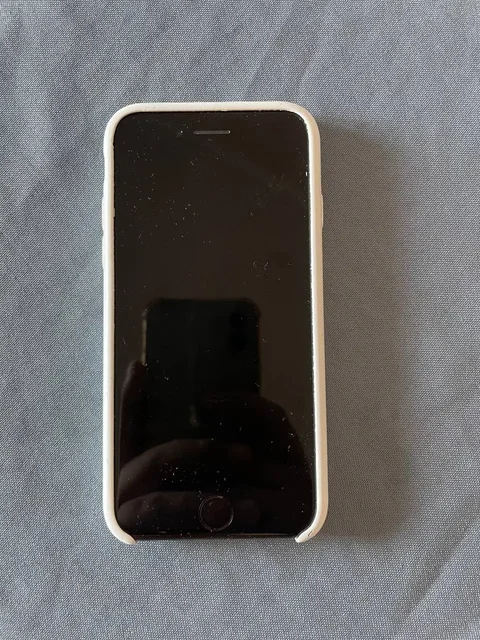 iPhone SE 2022 в хорошем состоянии - частное объявление в Тюмень