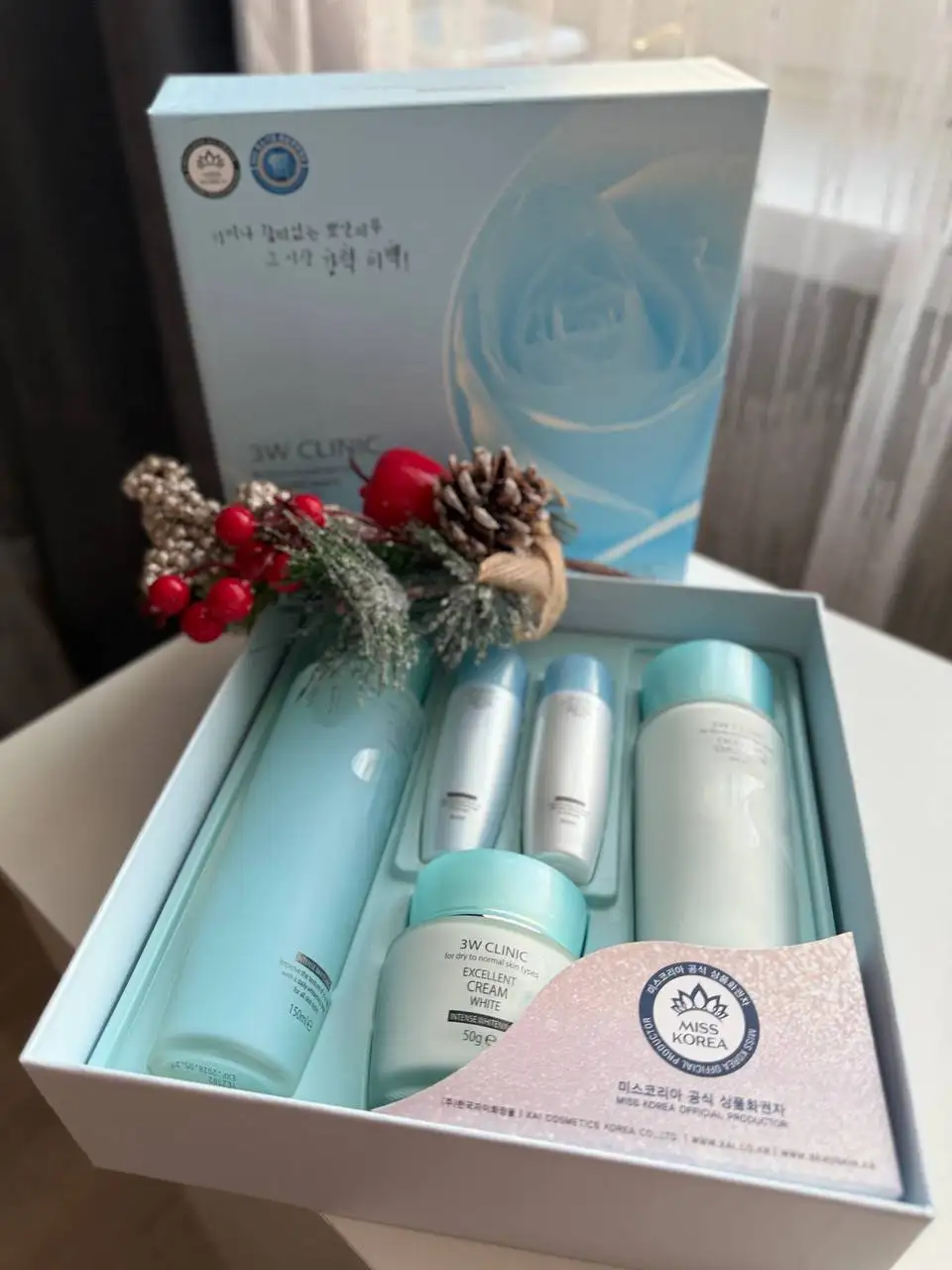 Набор отбеливающей косметики 3W Clinic Excellent White Skincare 3 Kit Set - Косметика (Красота и здоровье) в Тюмень