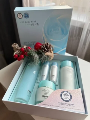 Набор отбеливающей косметики 3W Clinic Excellent White Skincare 3 Kit Set - частное объявление в Тюмень