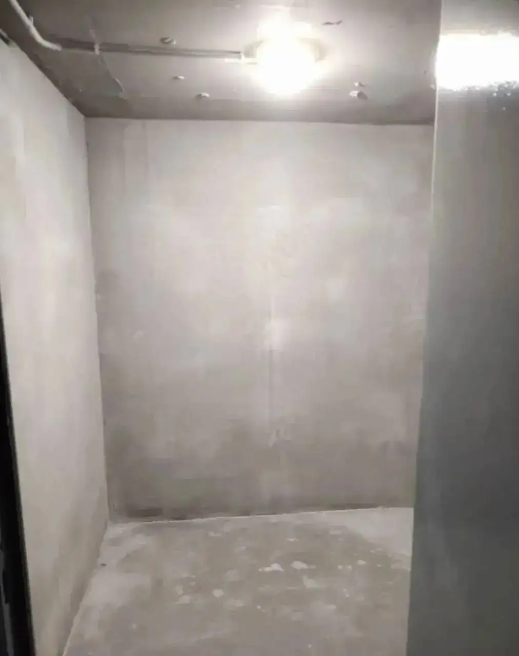 Продажа кладового помещения 3.4 кв.м - Недвижимость в Тюмень