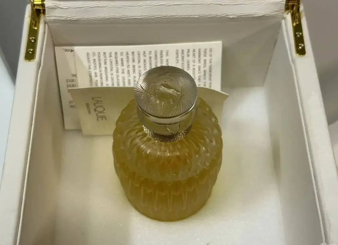 Духи Lalique De Lalique Plumes Limited Edition 2015 - Красота и здоровье в Тюмень