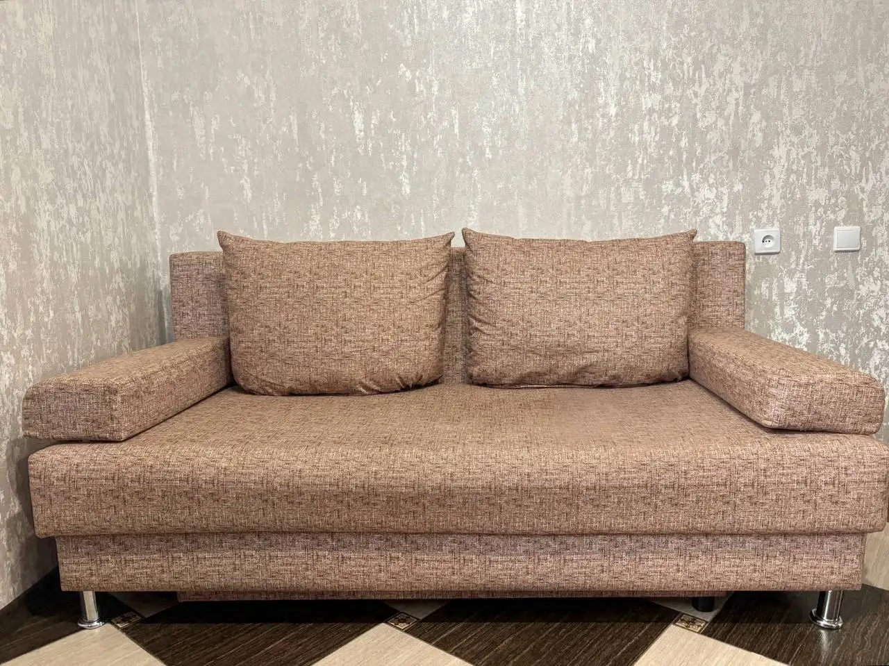 Продам диван и люстру - null (Для дома и дачи) в Тюмень
