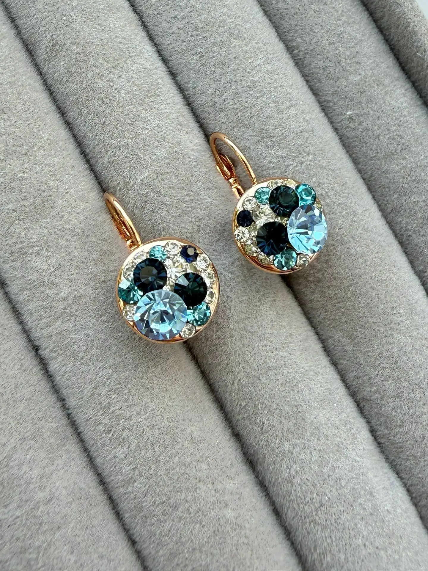 Серьги с кристаллами Swarovski - Украшения в Тюмень
