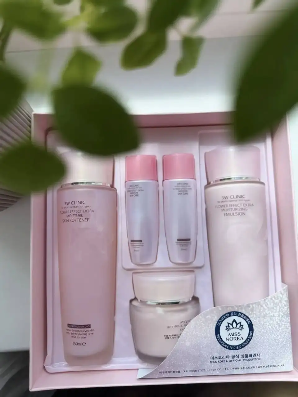 Набор увлажняющей косметики 3W Clinic Flower Effect - Косметика (Красота и здоровье) в Тюмень