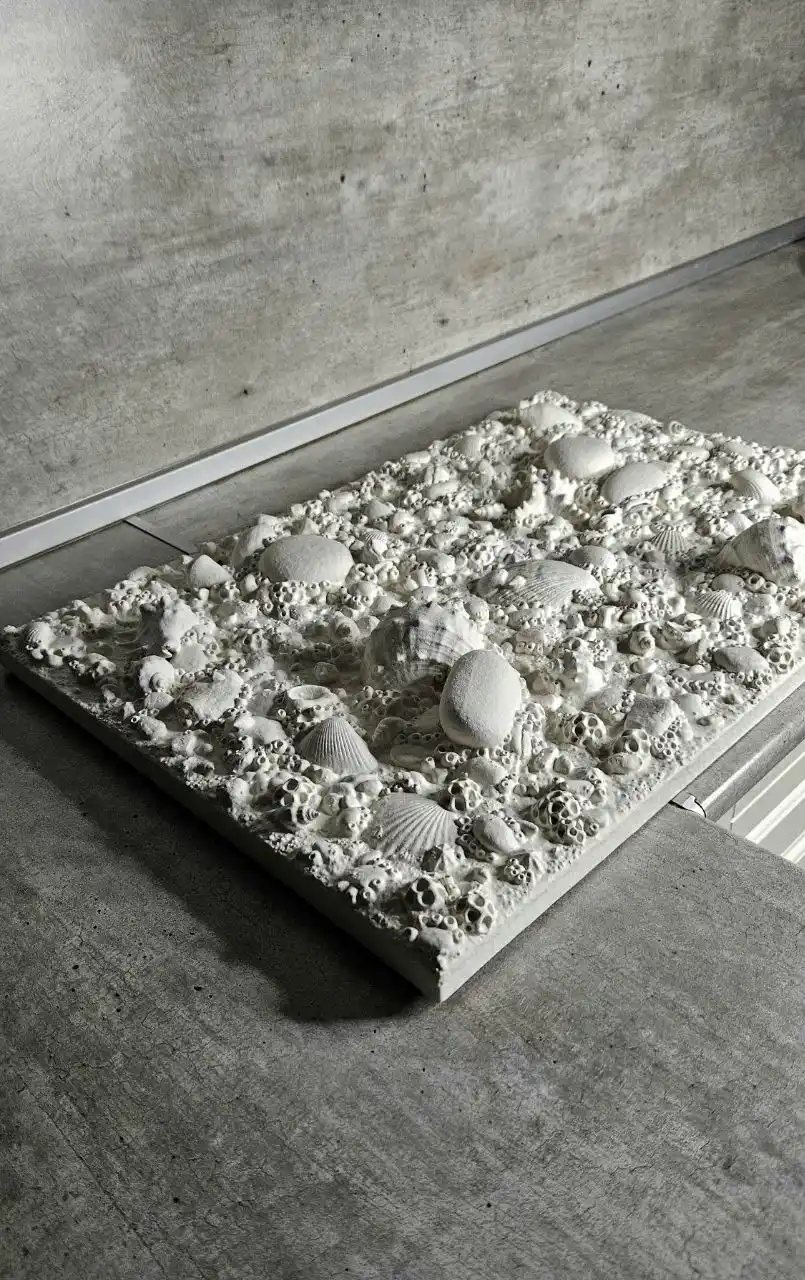 Интерьерная картина из камней, ракушек и самозатвердевающей глины