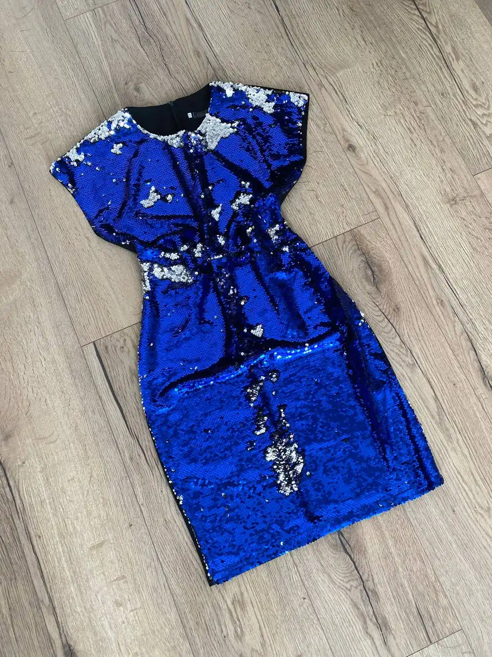 Новое платье размер 42