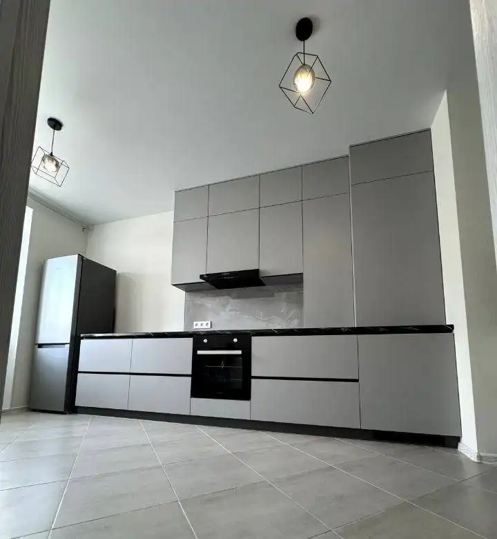 Студия в современном доме в Тюмени