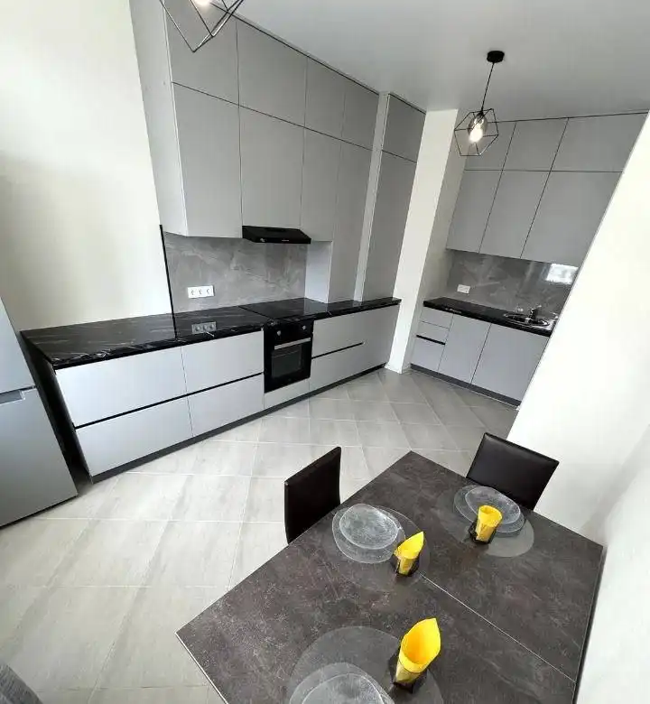 Студия в современном доме в Тюмени