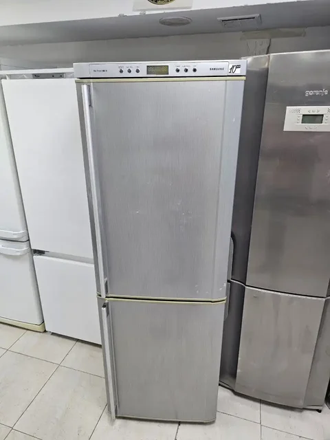 Холодильник Samsung NoFrost - Для дома и дачи в Тюмень