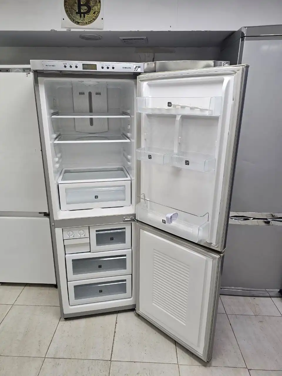 Холодильник Samsung NoFrost