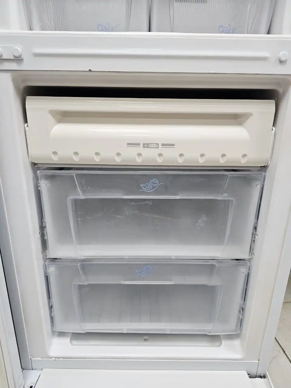Холодильник Indesit NoFrost 185 см