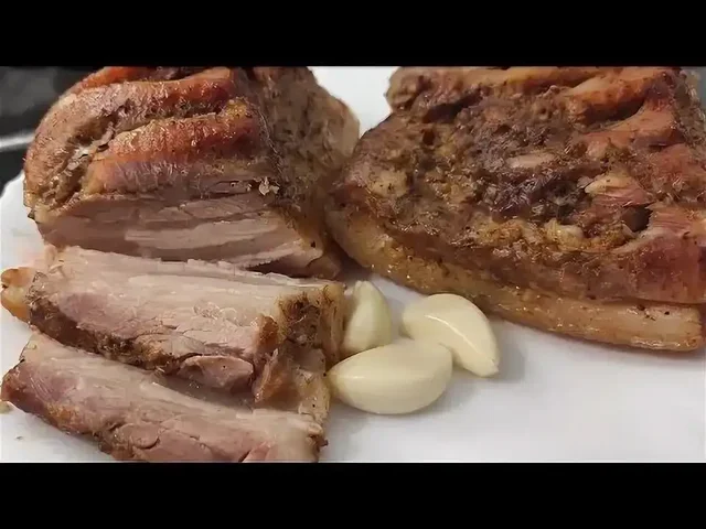 Продажа мясных деликатесов: грудинка свиная, рулет куриный, буженина из свинины - Холодильники в Тюмень