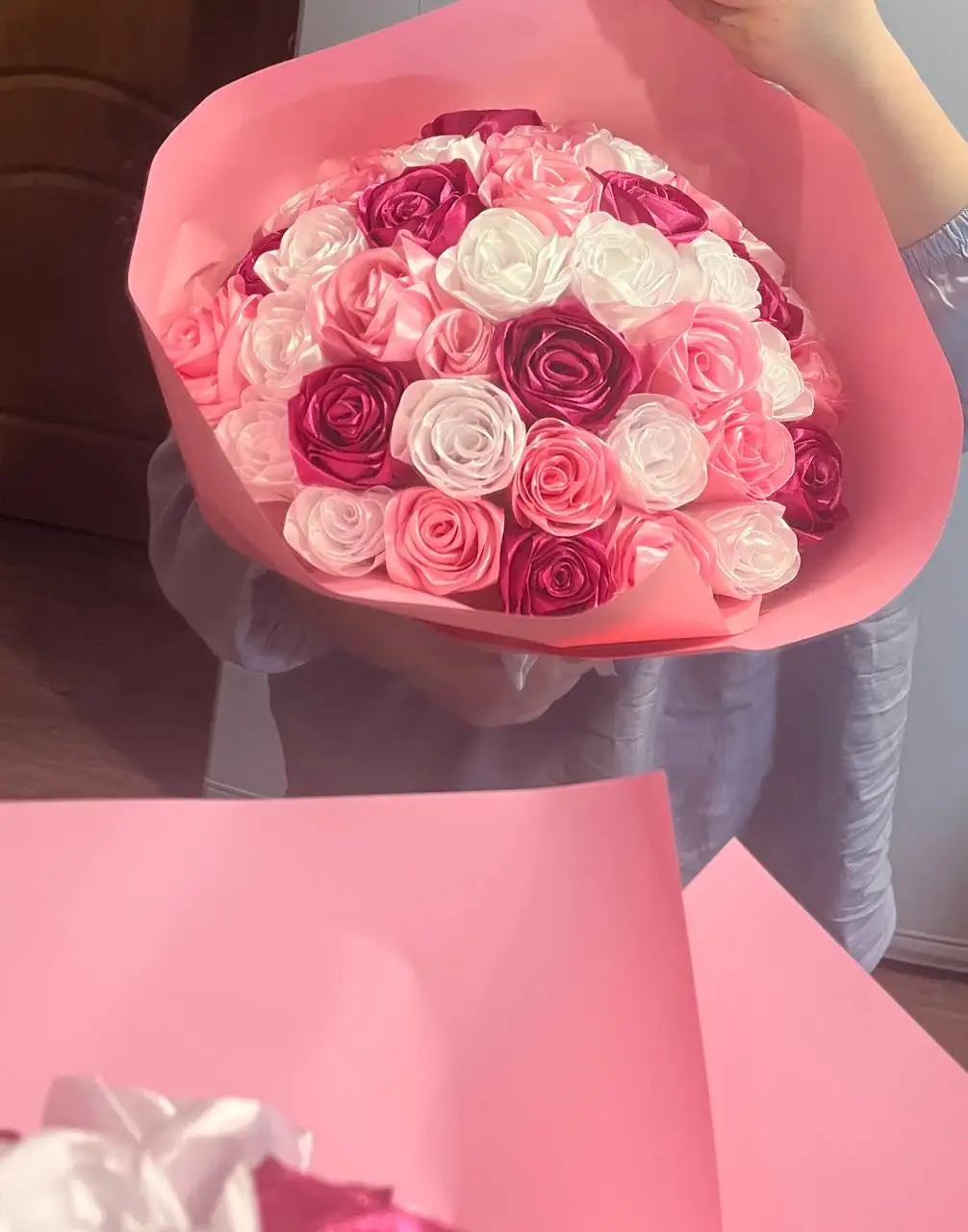 Букет из атласных лент 45 роз - Подарки (Барахолка) в Ульяновск