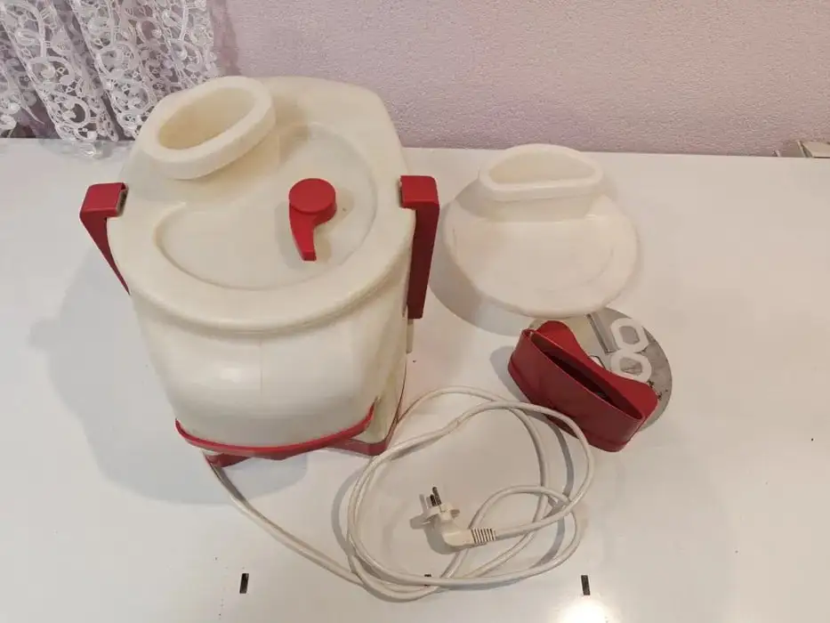 Шнековая соковыжималка отдам даром - Барахолка в Ульяновск