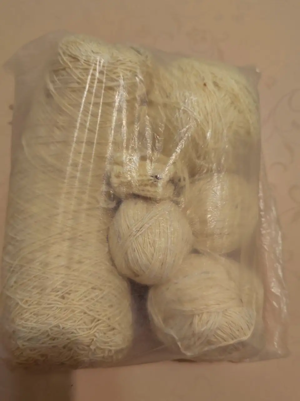 Нитки мулине, вискозы и пряжа даром - Товары для рукоделия (Барахолка) в Ульяновск