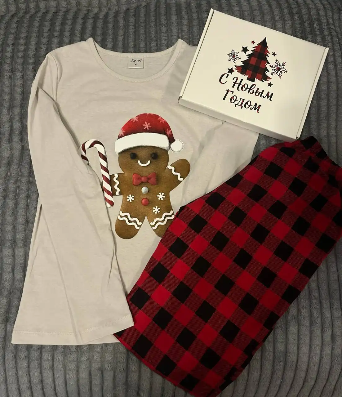 Продам пижаму 42 размер