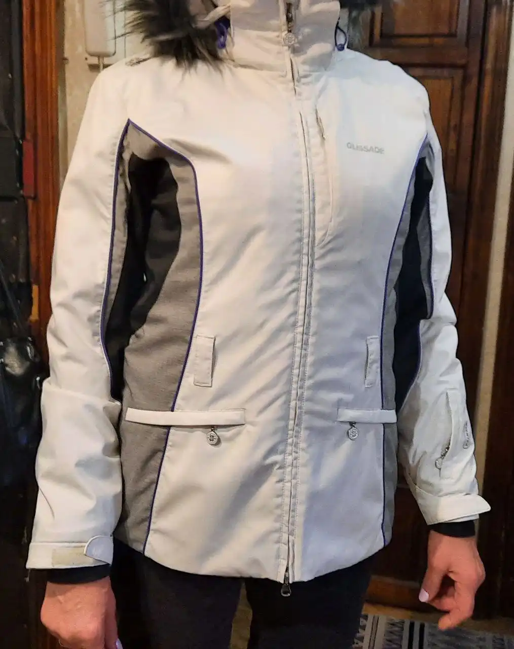 Курточка для спортивных прогулок размер 48-50