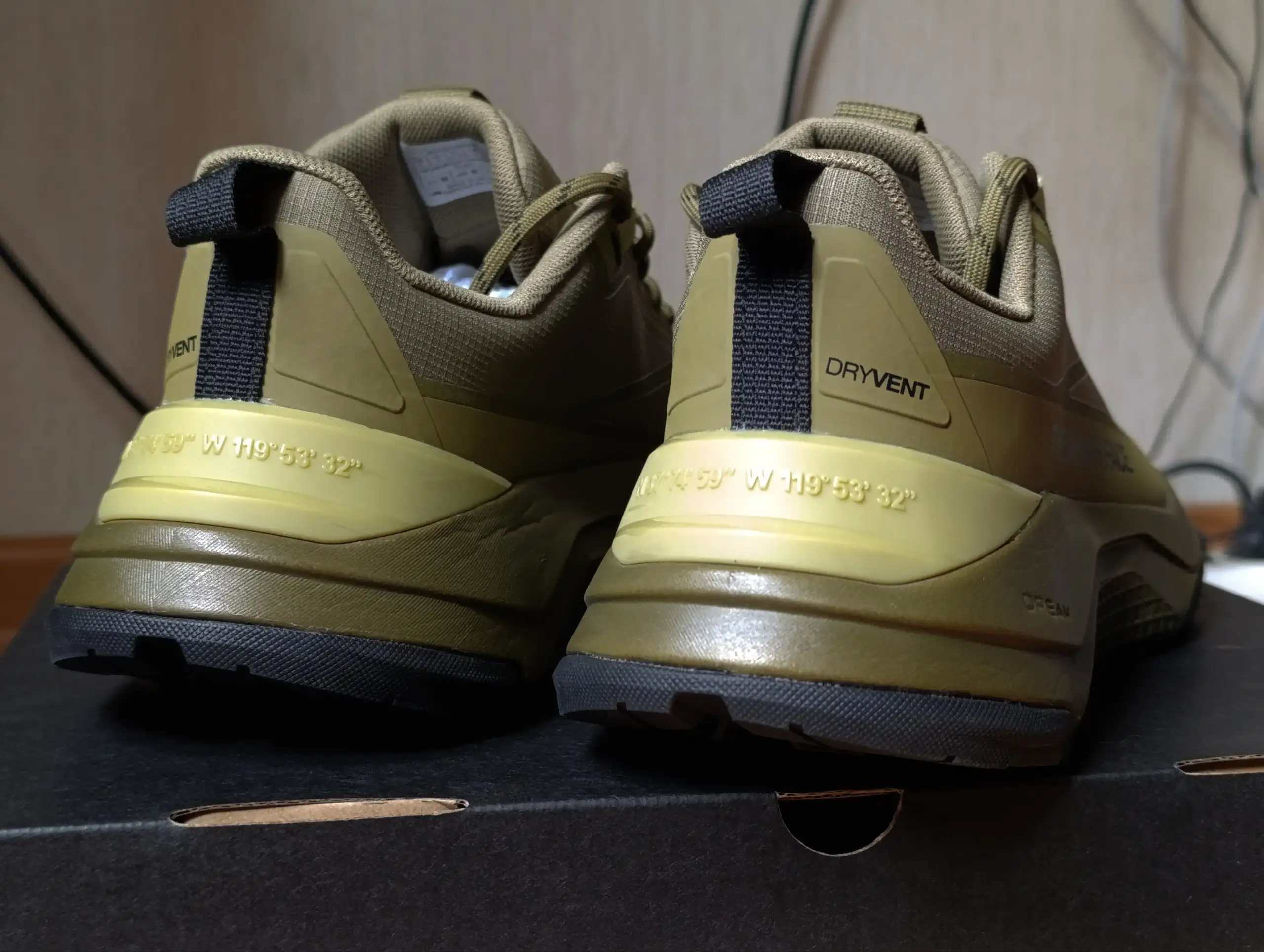 The North Face Men’s Fastpack Waterproof Shoes - Обувь (Одежда) в Екатеринбург