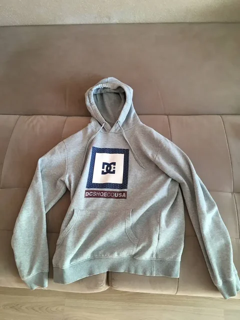 Продам оригинальный худак DC shoes - Бижутерия в Екатеринбург