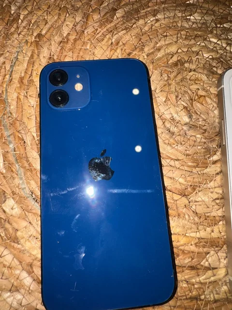 Продам Айфон 12 128GB (2 шт.) - Смартфоны в Екатеринбург